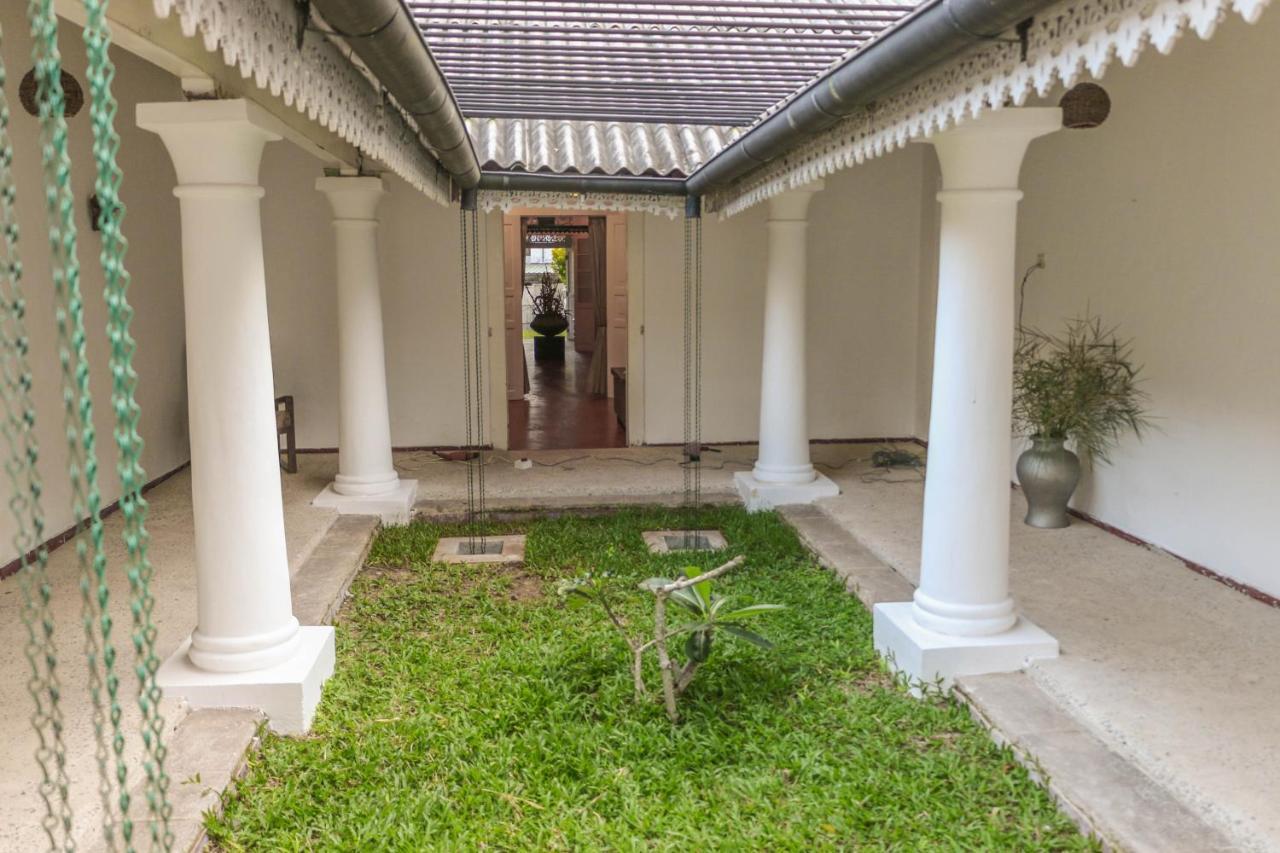 Villa Rosa Blanca Galle Bagian luar foto