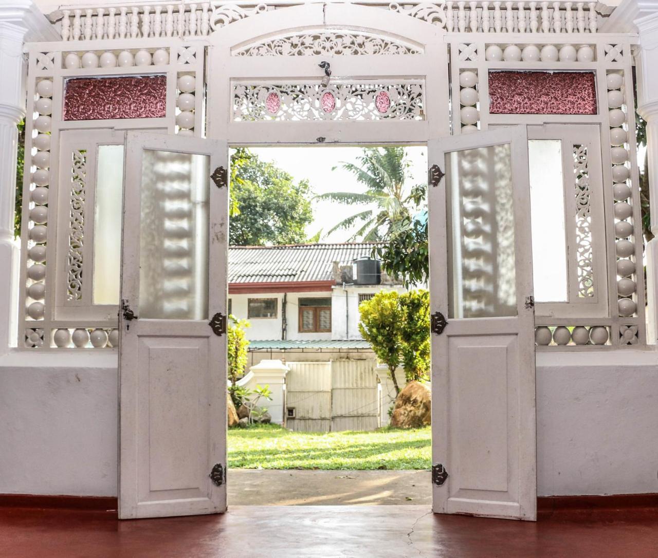 Villa Rosa Blanca Galle Bagian luar foto